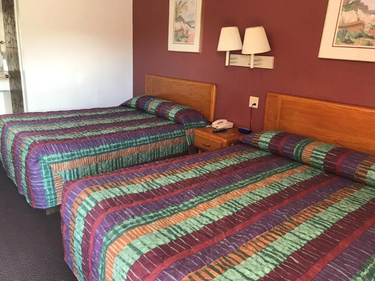 Luxury Inn George West Екстериор снимка