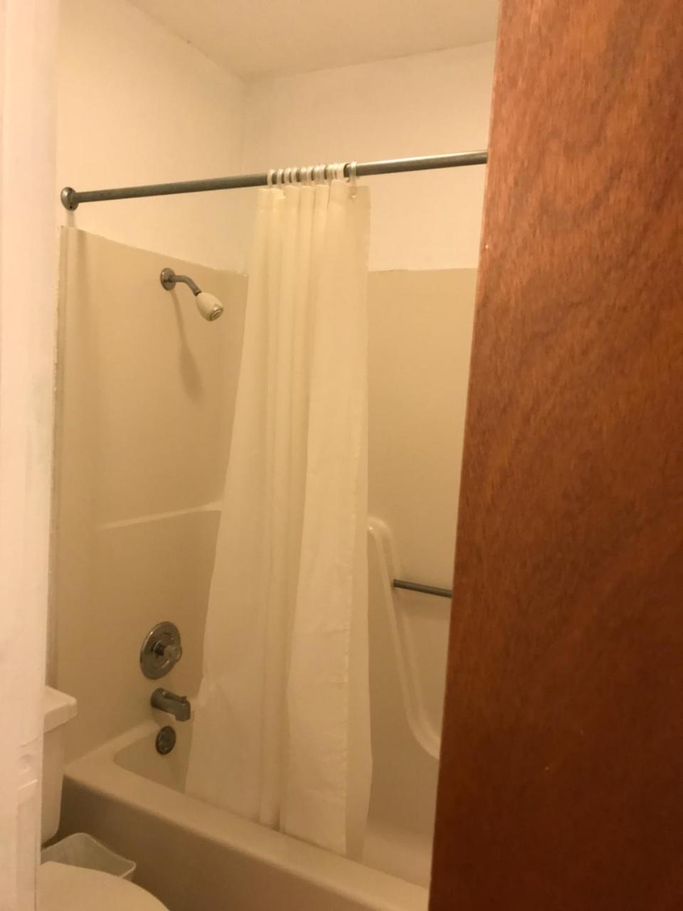 Luxury Inn George West Екстериор снимка